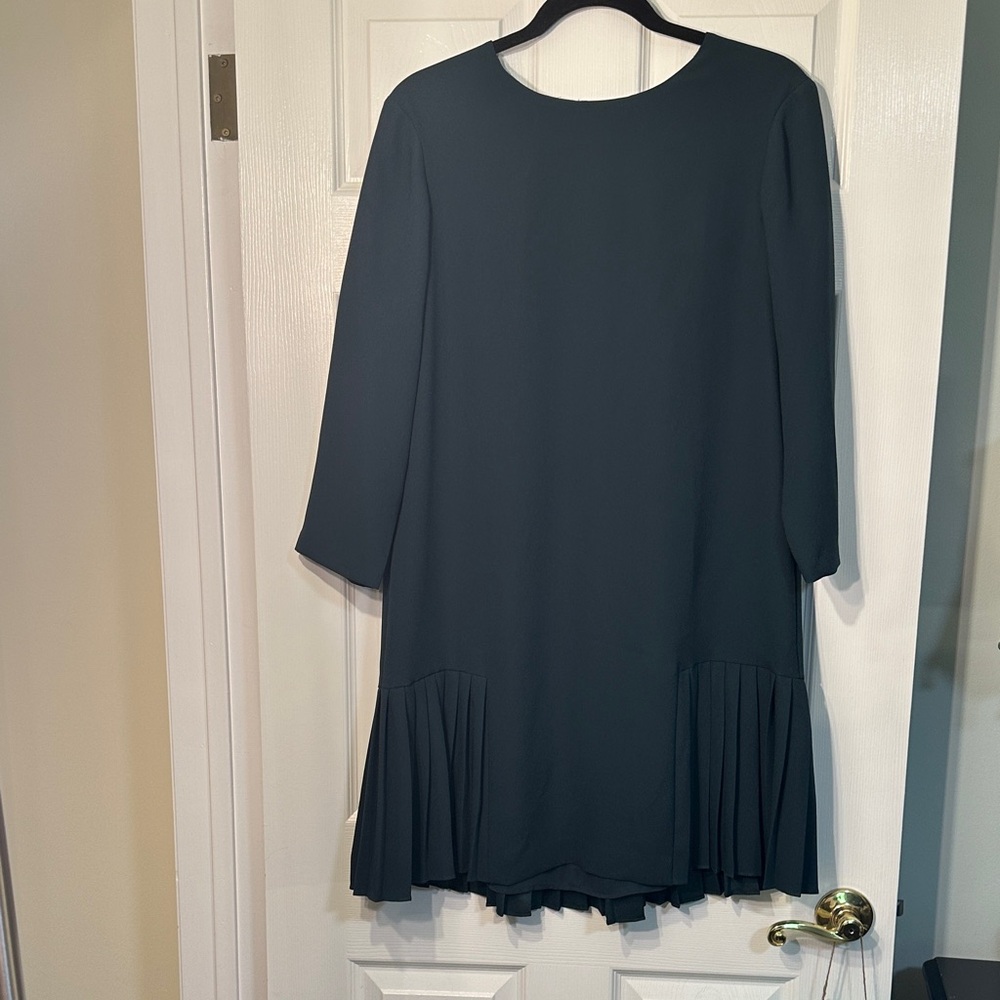 Ann Taylor Elegant Teal Dress with Pleated Hem